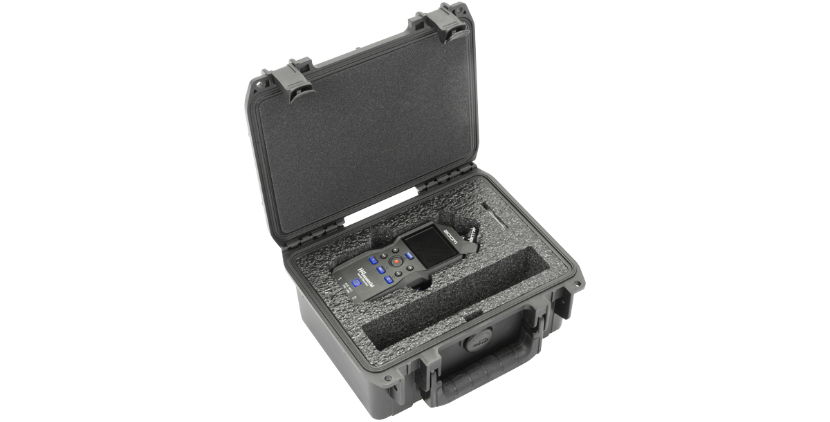 skb-iseries-0806-3-tui-zoom-h4essential-noir-pr-d-coup image 1