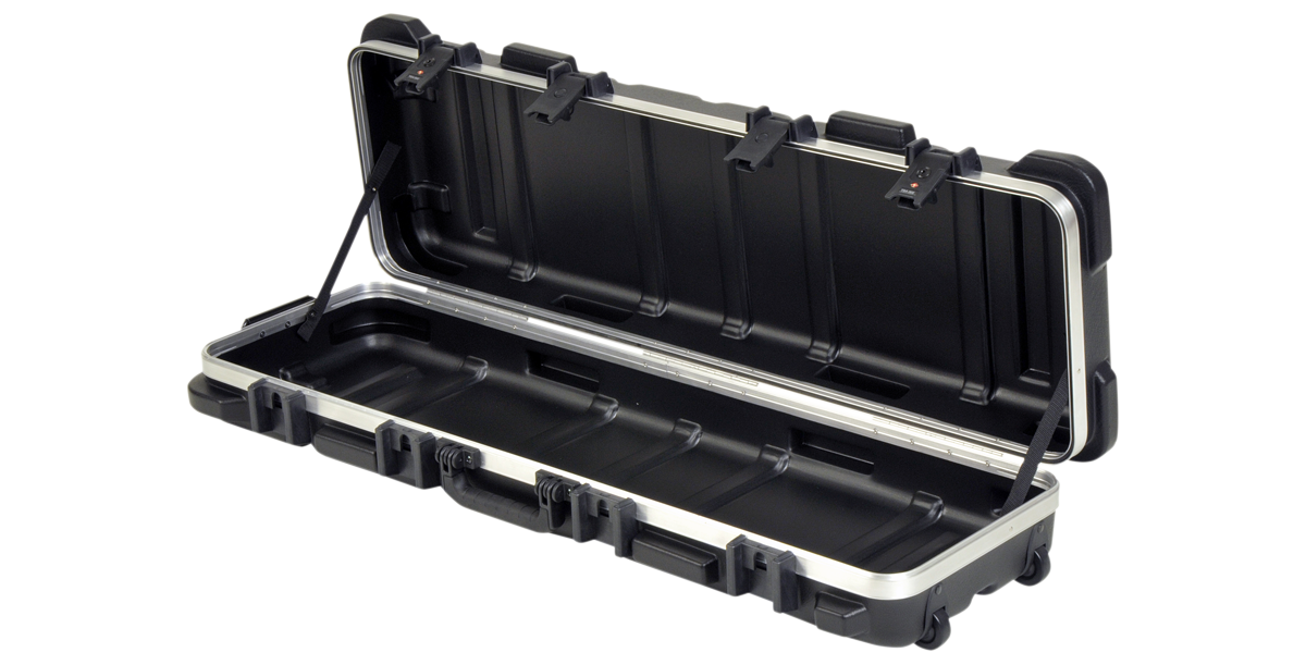 skb-vseries-4212w-valise-tanche-longue-noire-vide-roulettes image 3