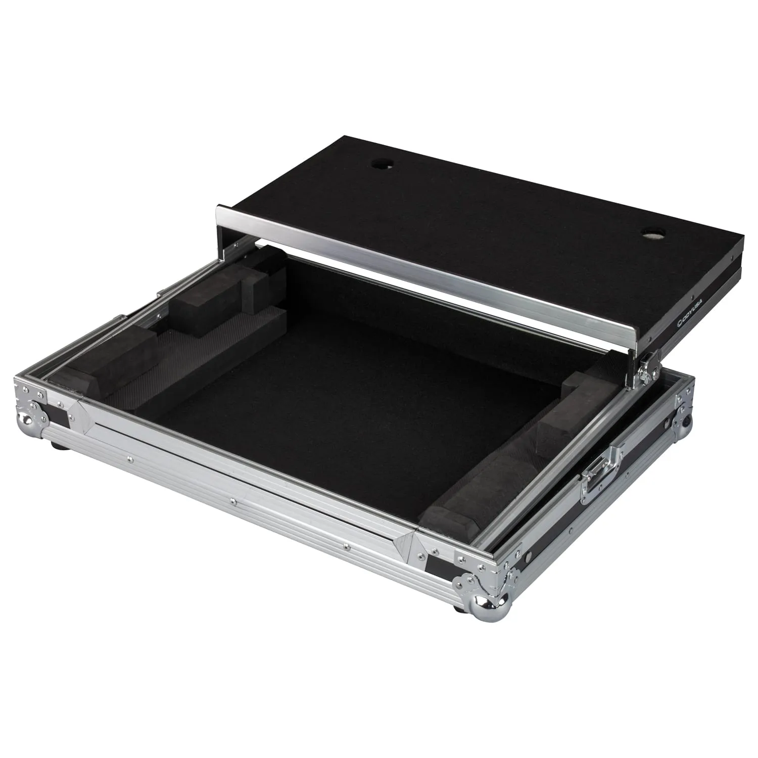 odyssey-flight-zone-flight-case-alphatheta-omnis-duo-laptop image 3