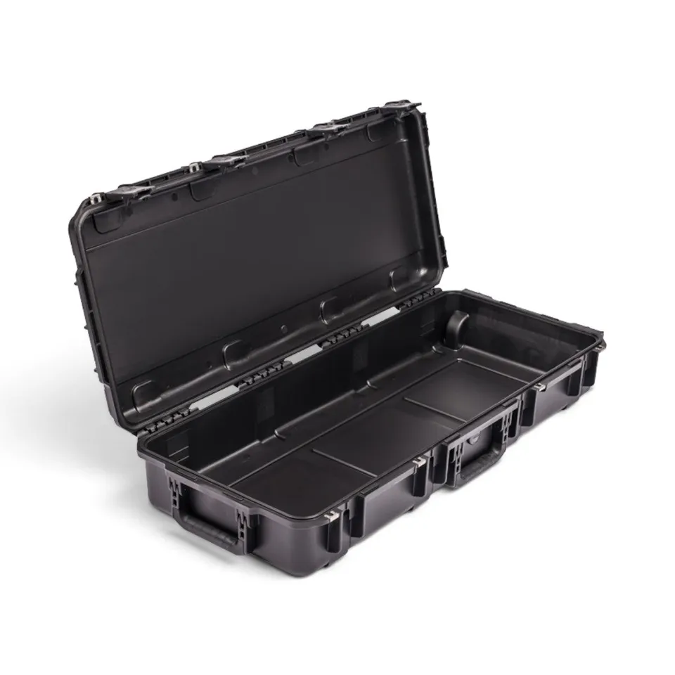 skb-iseries-3614-6-valise-tanche-noire-mousse-stratifi-e image 1