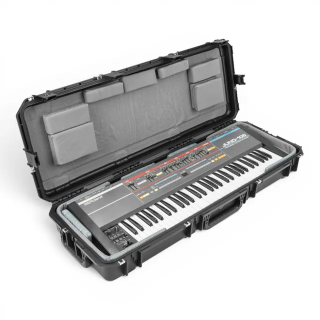 skb-iseries-4214-5-valise-clavier-61-touches-noir image 1