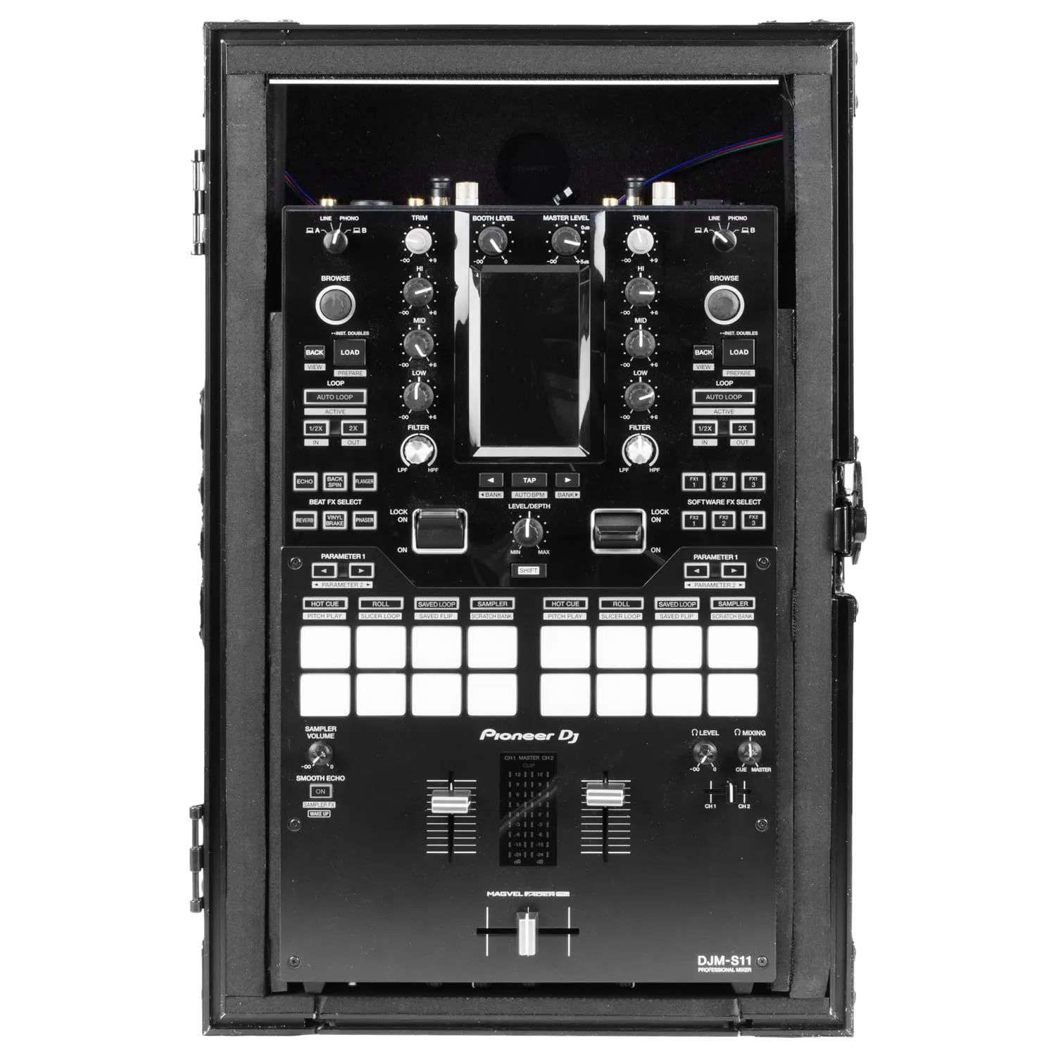 odyssey-black-label-led-flight-case-mixeur-dj-10-11 image 5