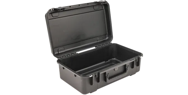 skb-iseries-2313-8-valise-tanche-noire-vide image 1