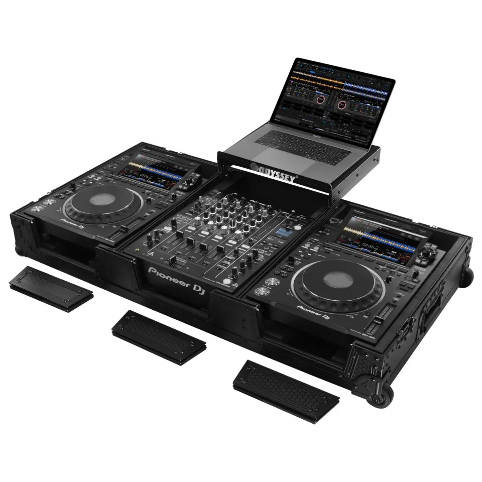 odyssey-industrial-board-flight-case-dj-cdj-3000-mixeur-12-pouces image 1