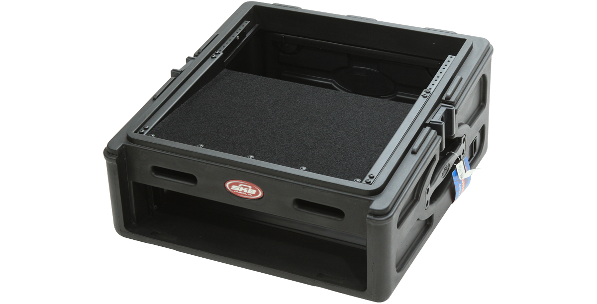 skb-iseries-1skb-vs-2-tag-re-rack-8u-velcro-noire-slant image 3
