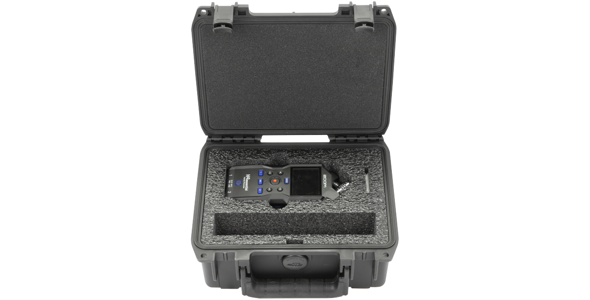 skb-iseries-0806-3-tui-zoom-h4essential-noir-pr-d-coup image 2