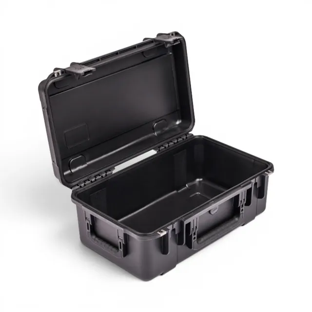 skb-iseries-2011-8-mallette-cabine-noire-mousse-cubique-tanche image 1