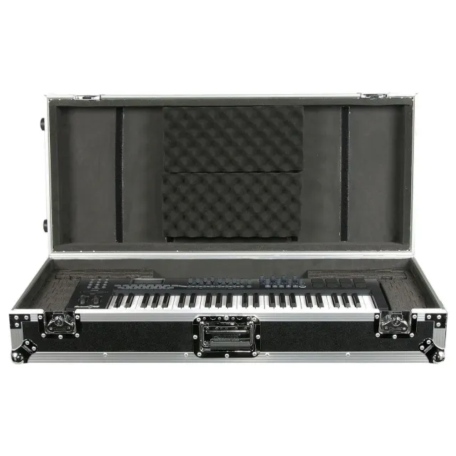 odyssey-flight-zone-flight-case-clavier-49-touches-roulettes image 1