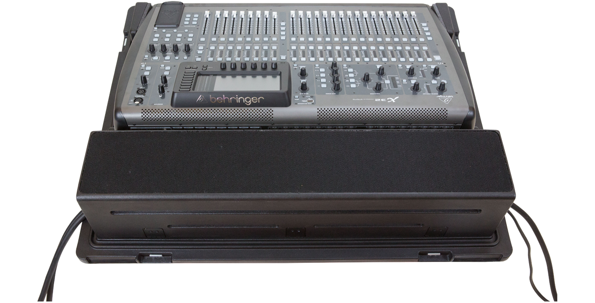 skb-rseries-x32-flight-case-table-mixage-behringer-noir-roulettes image 6
