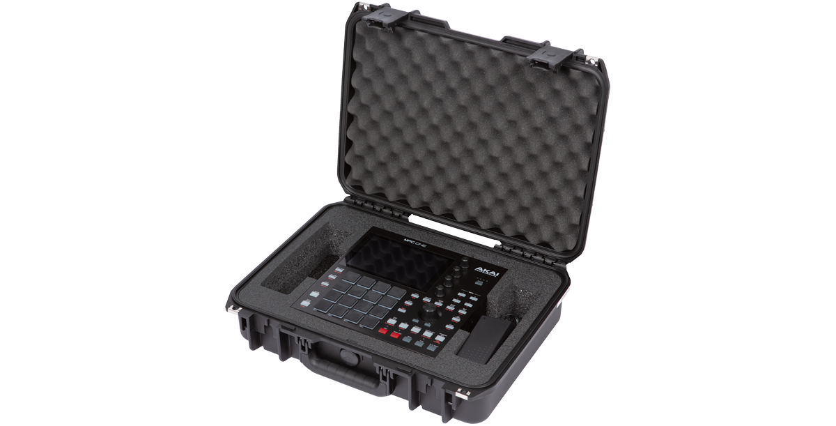 skb-iseries-1813-5-valise-akai-mpc-one-noire-mousse image 3