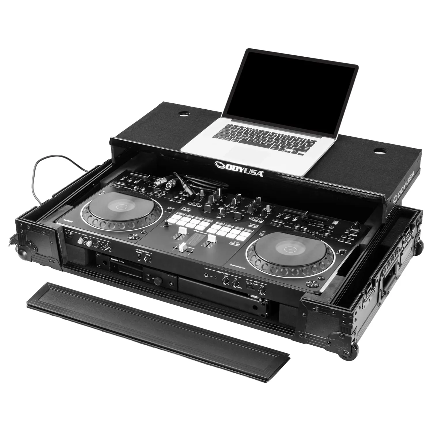 odyssey-flight-zone-ddj-rev5-flight-case-noir-1u-xlr-roulettes image 3