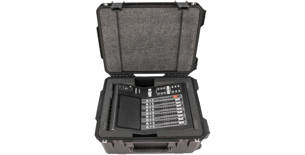 skb-iseries-2015-10-flight-case-yamaha-dm3-noir-roulettes image 4