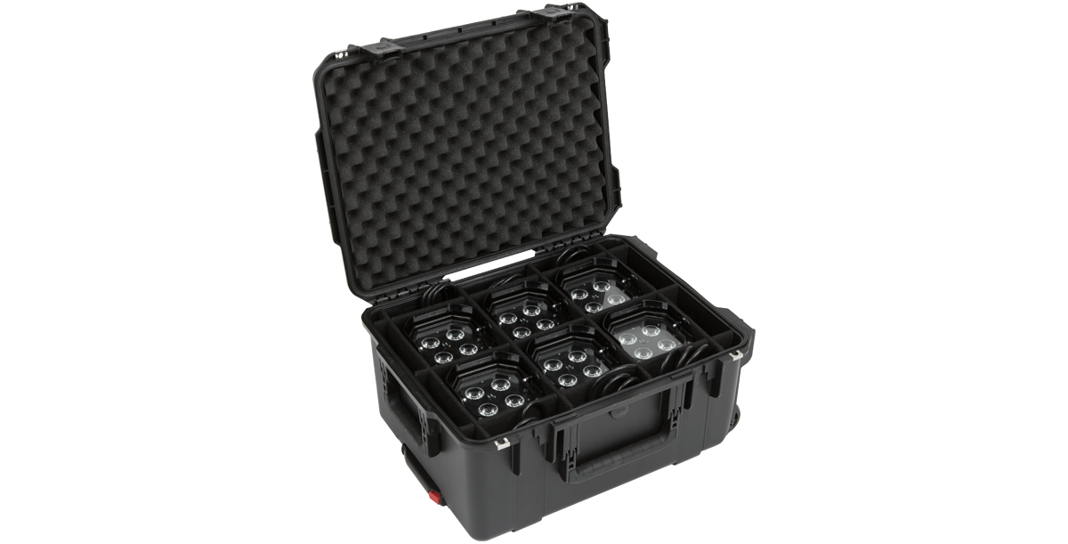 skb-iseries-3i-201510par-flight-case-clairage-noir image 1