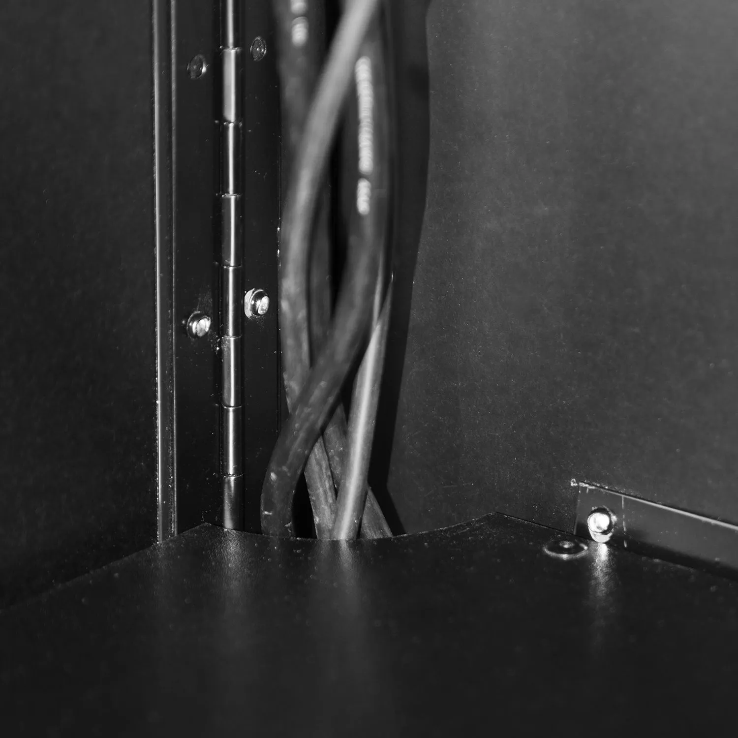 odyssey-l-evation-stand-dj-pliable-2-niveaux-noir-33-table image 8