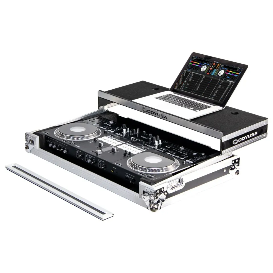 odyssey-flight-zone-ddj-rev7-flight-case-glide-roulettes image 1
