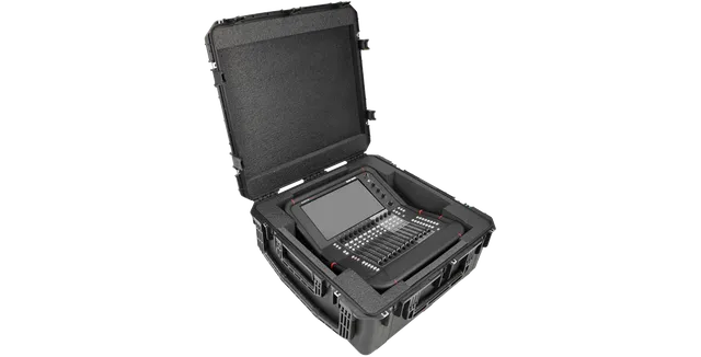 skb-iseries-2828-12-flight-case-mixer-avantis-solo-noir image 1