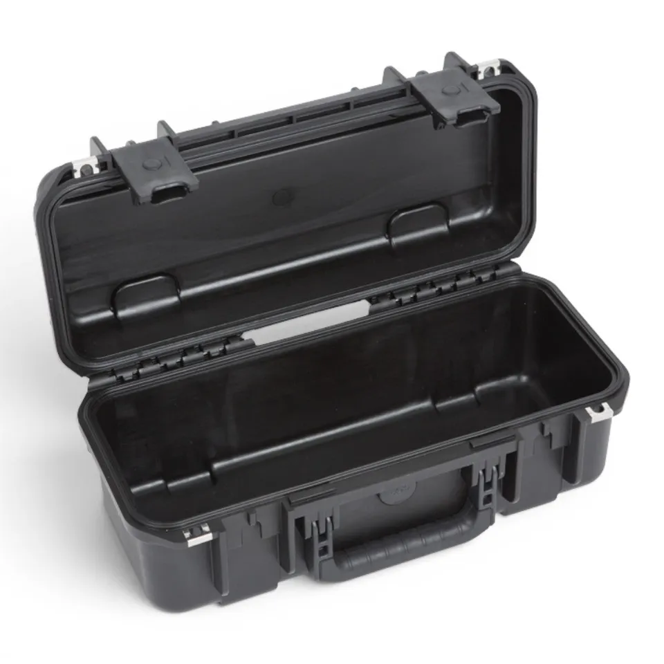 skb-iseries-1706-6-valise-tanche-noire-vide image 1