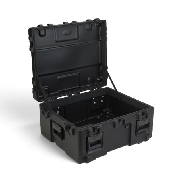skb-rseries-3025-15-flight-case-noir-mousse-cubes-roulettes image 1
