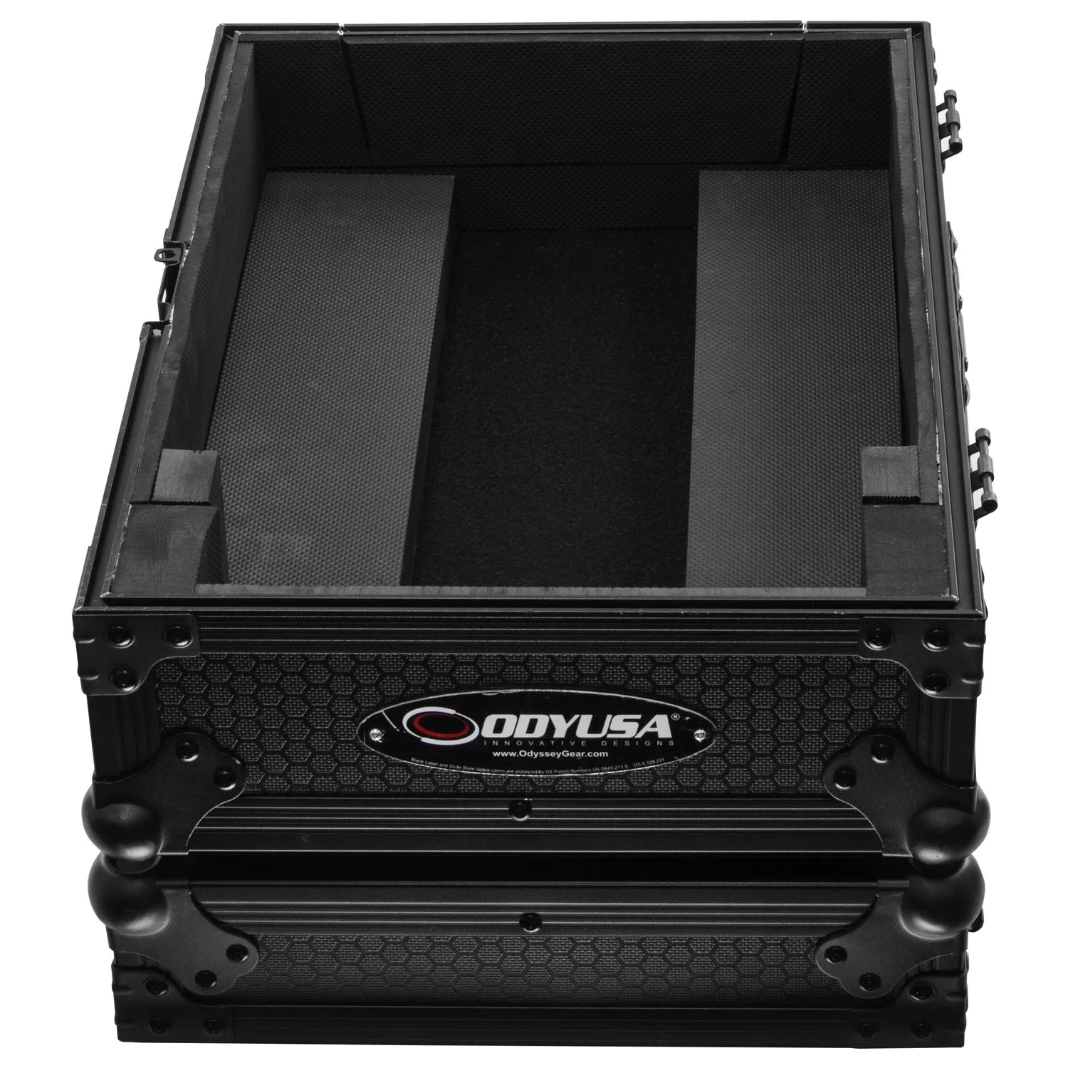odyssey-industrial-board-flight-case-cdj-3000-mixeur-12 image 4