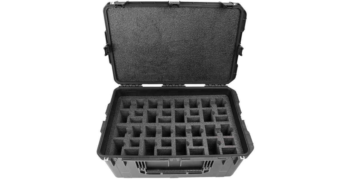 skb-iseries-valise-radio-motorola-apx8000-8-postes-noire image 2