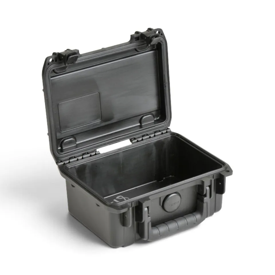 skb-iseries-0705-3-mallette-tanche-noire-mousse-petit image 1