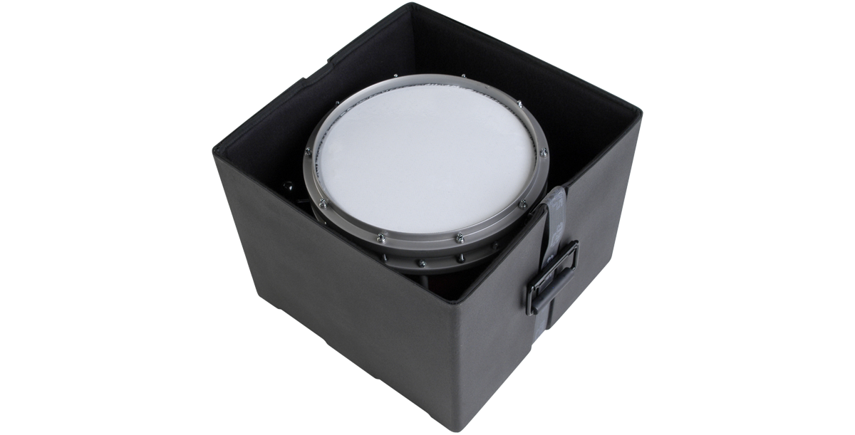 skb-11x13-caisse-caisse-claire-marching-noire-matelass-e image 1