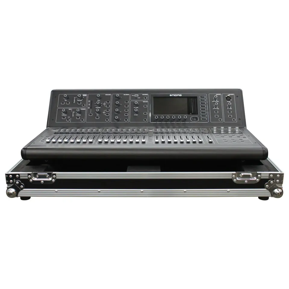 odyssey-flight-zone-flight-case-console-midas-m32-mousse image 1
