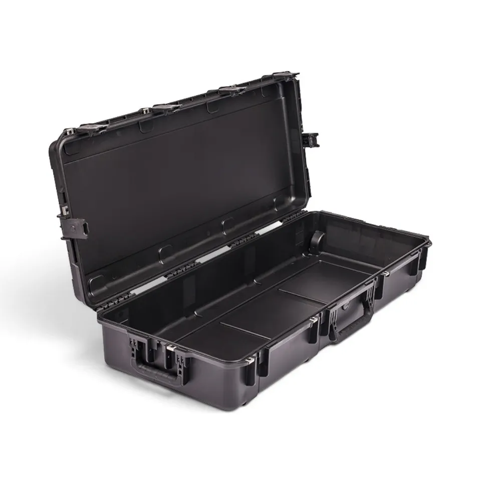 skb-iseries-4217-7-valise-tanche-noire-vide-tanche image 1