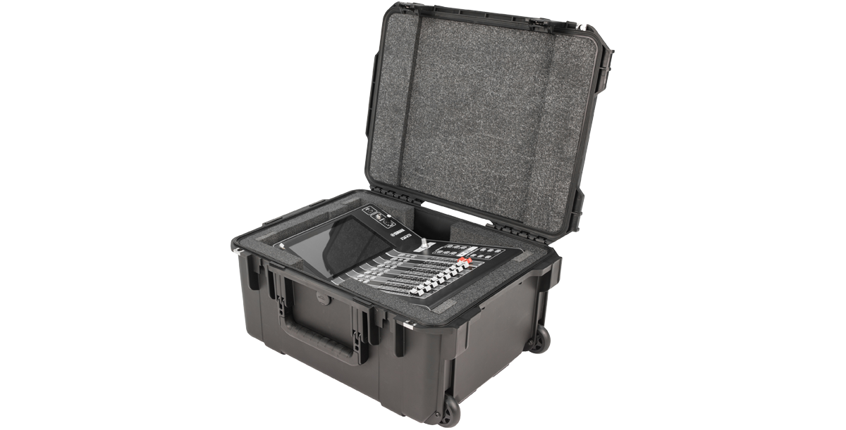 skb-iseries-2015-10-flight-case-yamaha-dm3-noir-roulettes image 3