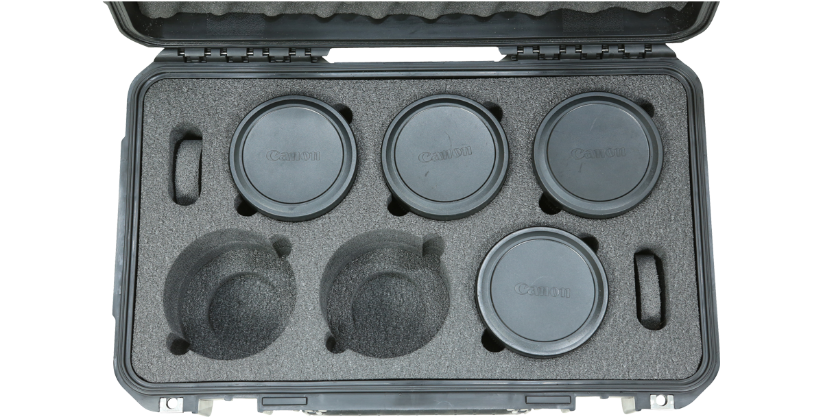 skb-iseries-2011-8-valise-objectifs-noir-mousse-pr-d-coup-e image 2