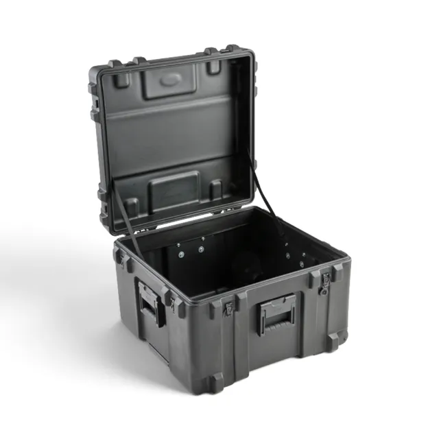 skb-rseries-2423-17-valise-tanche-noire-roulettes-vide image 1