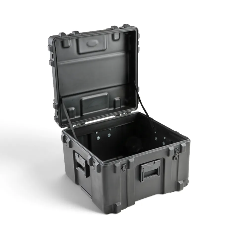 skb-rseries-2423-17-valise-tanche-noire-roulettes-vide image 1