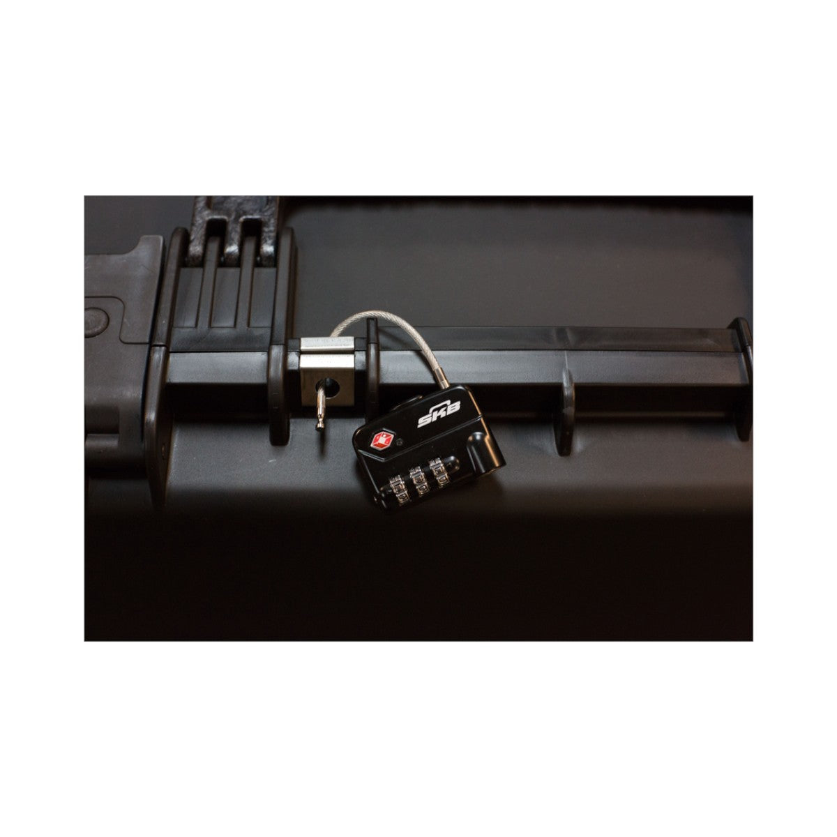 skb-iseries-cadenas-c-ble-tsa-combinaison-noir-lot-2 image 4