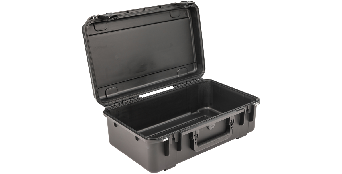 skb-iseries-2313-8-valise-tanche-noire-vide image 1