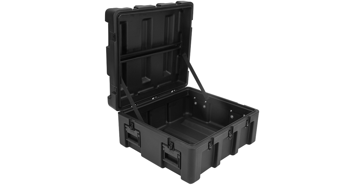 skb-rseries-2624-11-valise-tanche-noire-vide-grand-volume image 1