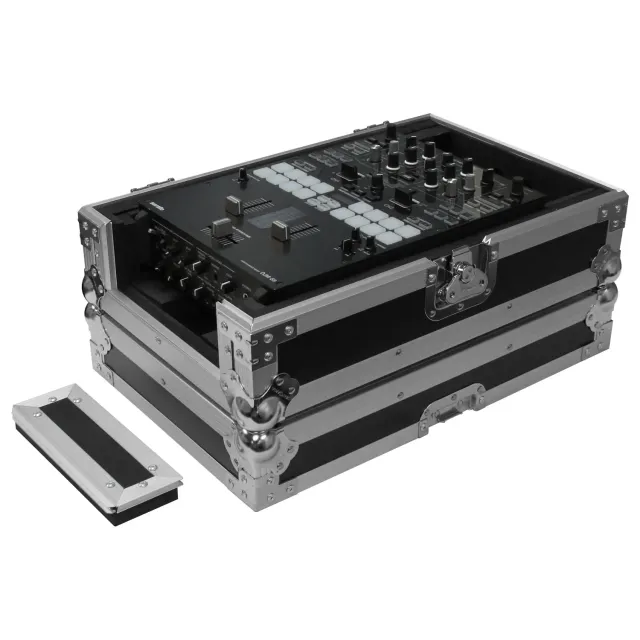 odyssey-flight-zone-flight-case-dj-mixer-10-pouces-extra-deep image 1