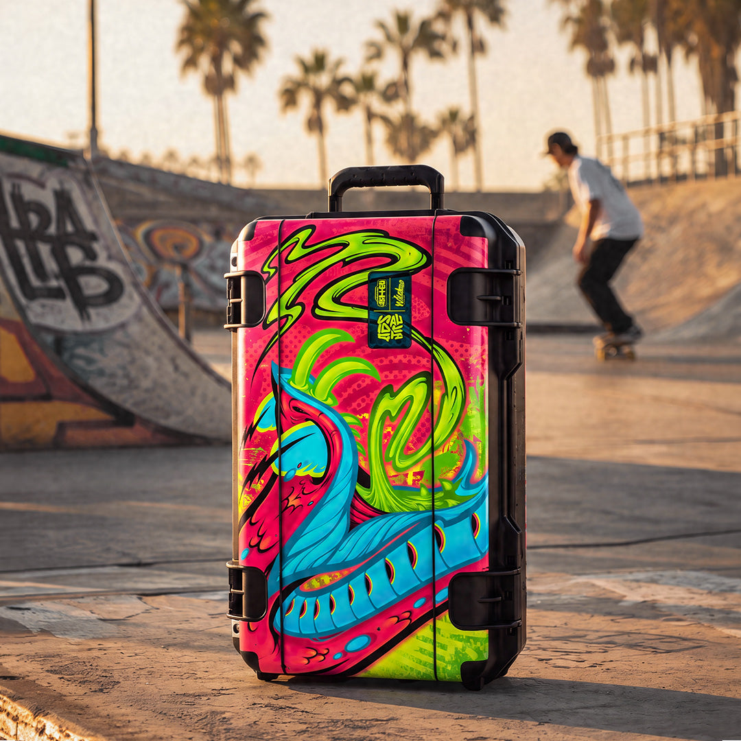 skb-iseries-3i-2011-7dl-bright-snake-valise-photo image 5