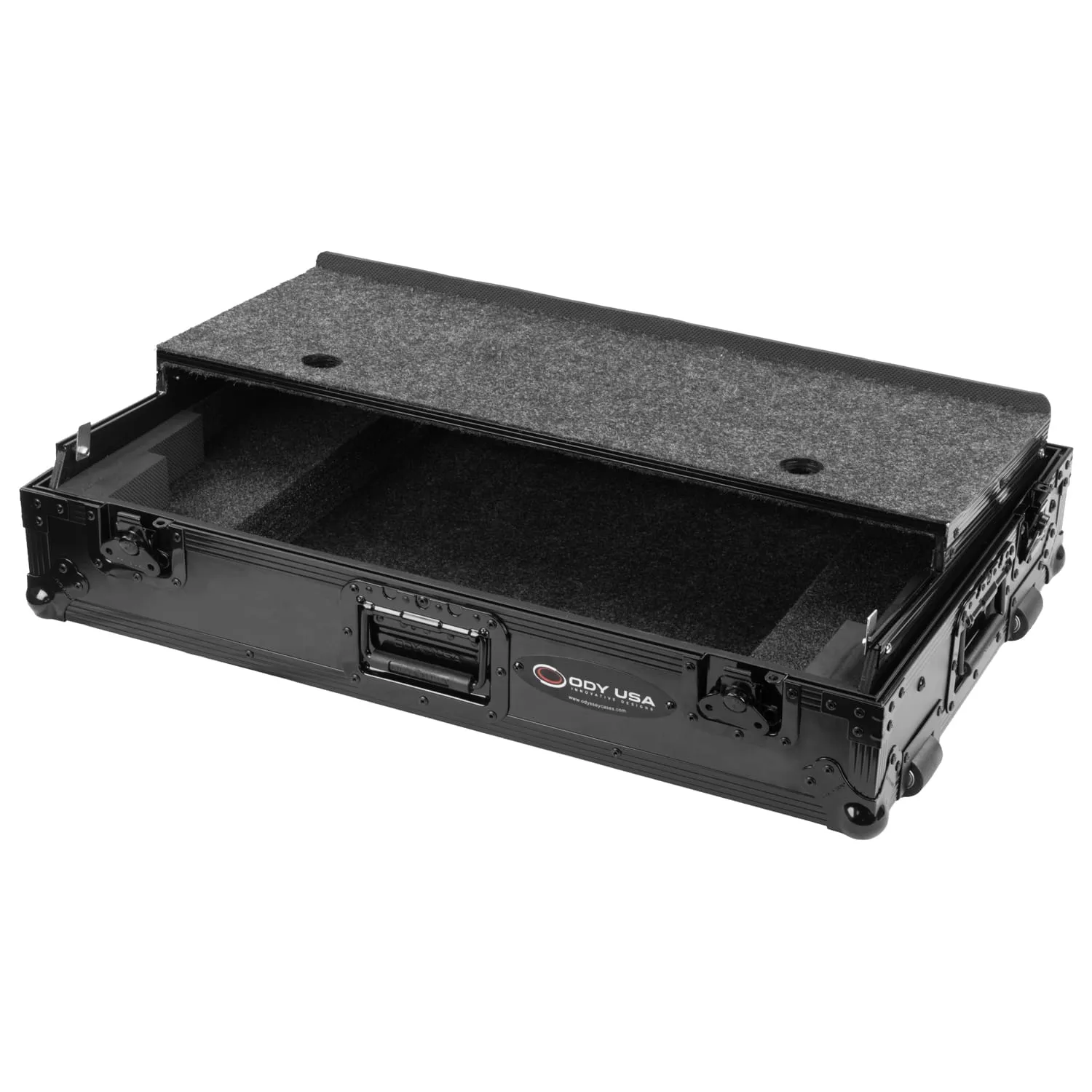 odyssey-flight-zone-flight-case-ddj-grv6-noir-roulettes image 2