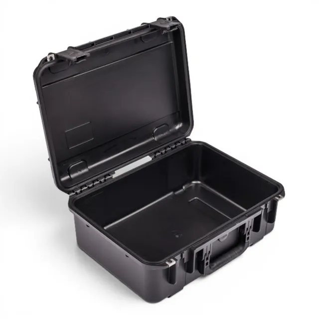 skb-iseries-1813-7-valise-tanche-noire-vide-medium image 1