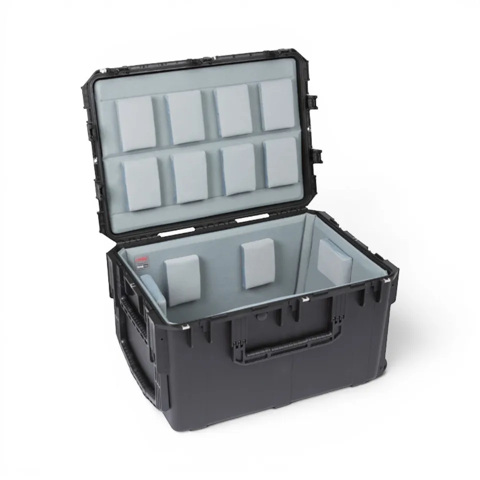 skb-iseries-3i-3021-18lt-valise-photo-tanche-noire image 1