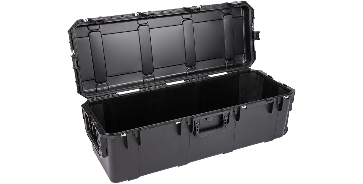 skb-iseries-3913-12-valise-tanche-noire-mousse-longue image 1